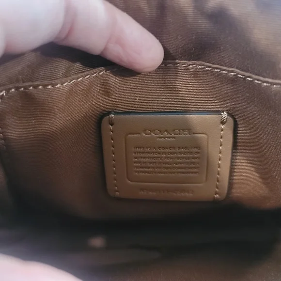 Coach Tan Multicolor Stripe Crossbody Bag w/ matching Wallet - Picture 3 of 6